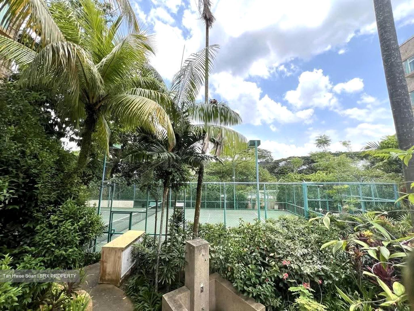 Forest Hills Condominium (D26), Condominium #632130601